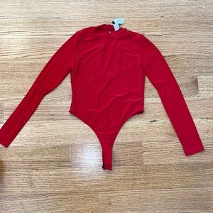 NWT RED WOMENS BODYSUIT MOCKNECK FRONT AND OPEN BACK PART SIZE LARGE